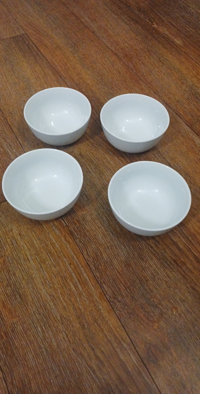 Amazon Basics Ceramic Cereal Bowls Set Of 4